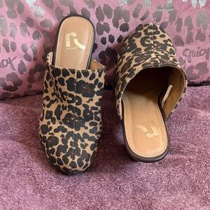 Report Women's Animal Print Mules